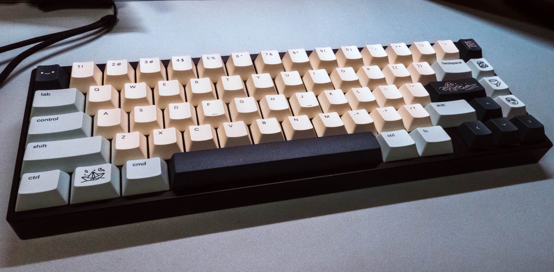 Neo65 鍵盤與 osume 的鍵帽